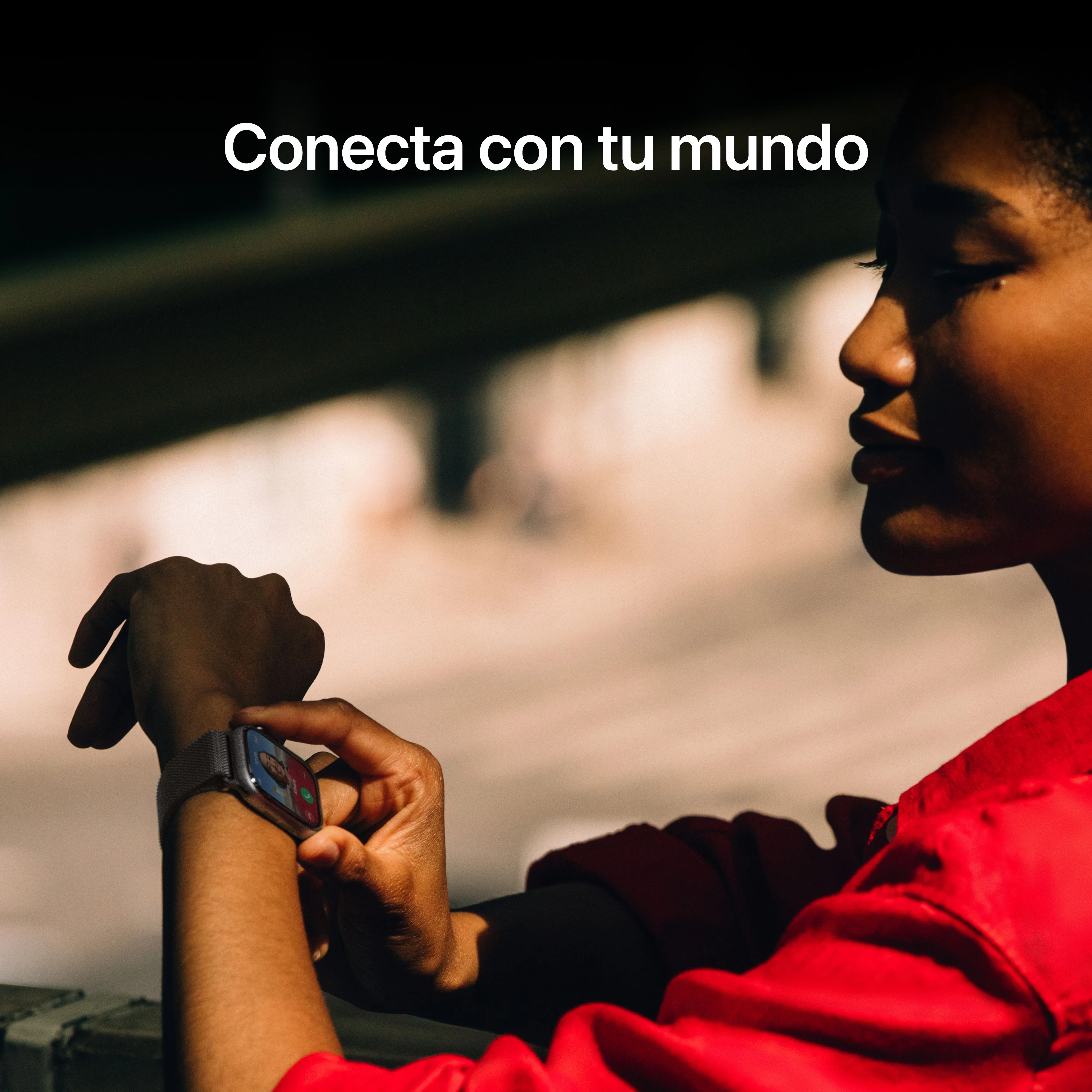 Apple Watch Series 11 (GPS + Cellular) - Caja de aluminio en negro azabache de 46 mm - Correa deportiva negra - Talla S/M - Image 7