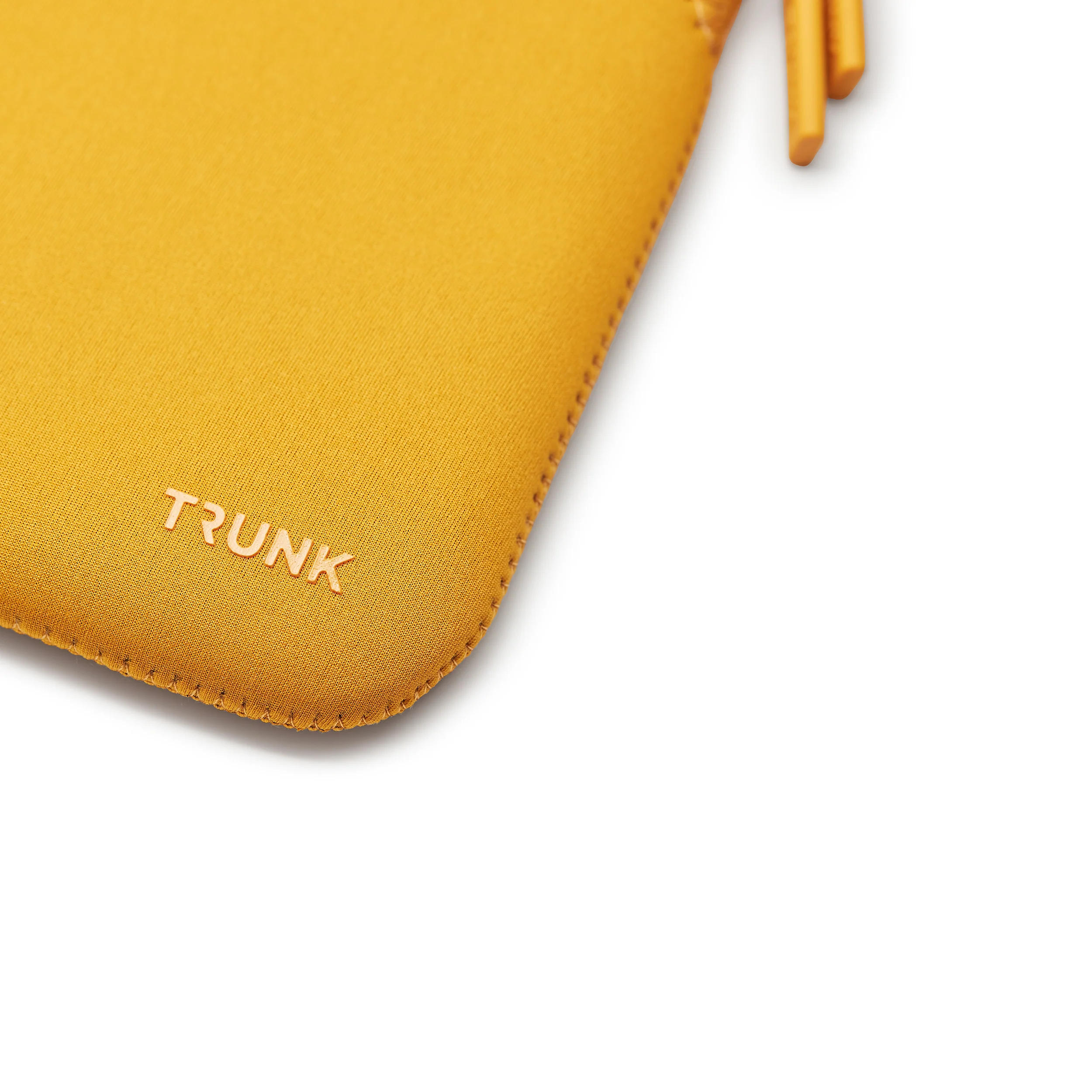 Funda para MacBook de 13 pulgadas Neoprene Sleeve de Trunk - Amarillo - Image 4