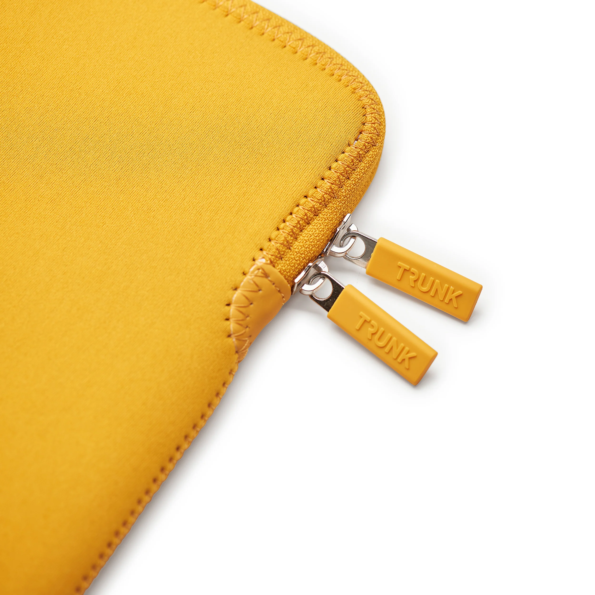 Funda para MacBook de 13 pulgadas Neoprene Sleeve de Trunk - Amarillo - Image 5