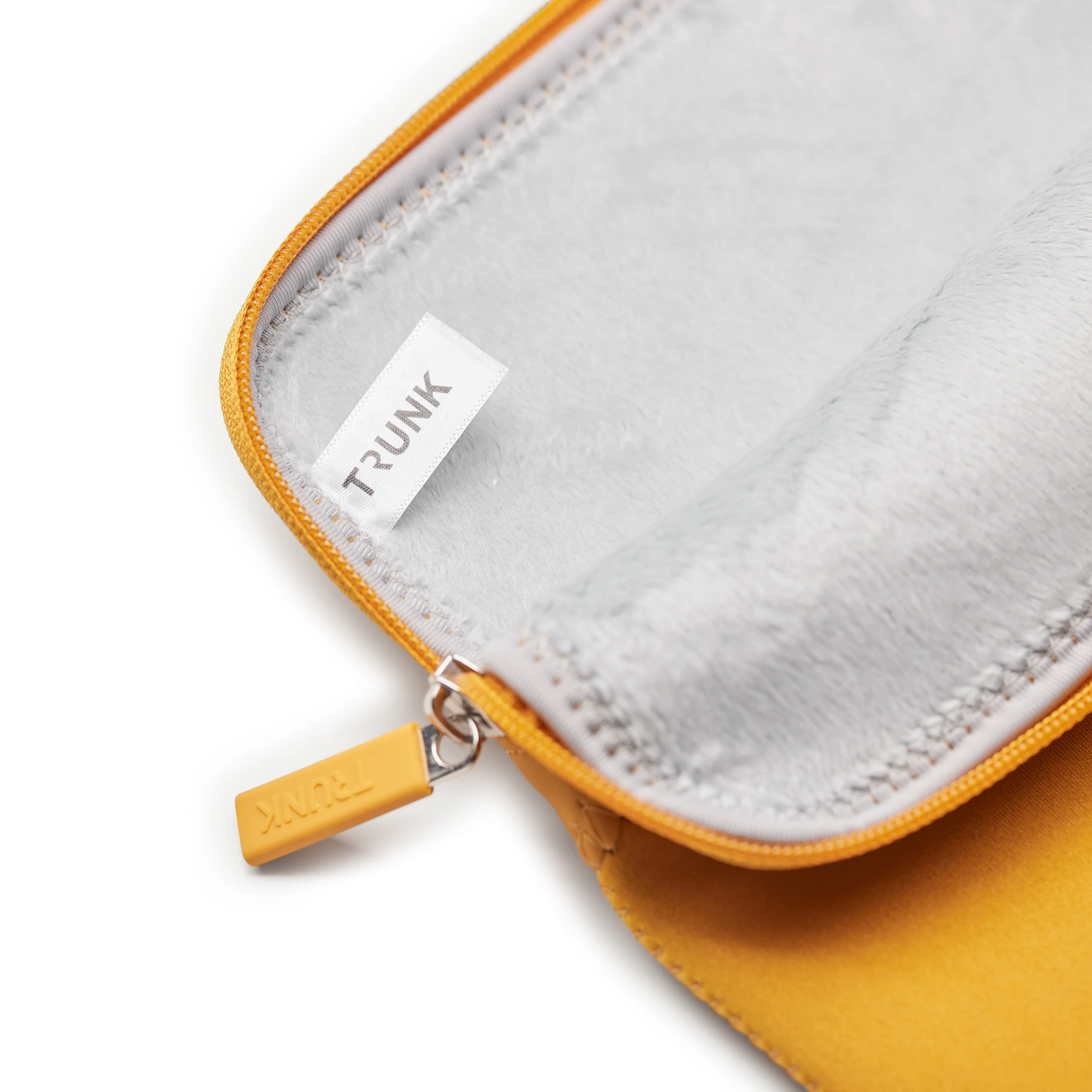 Funda para MacBook de 13 pulgadas Neoprene Sleeve de Trunk - Amarillo - Image 6