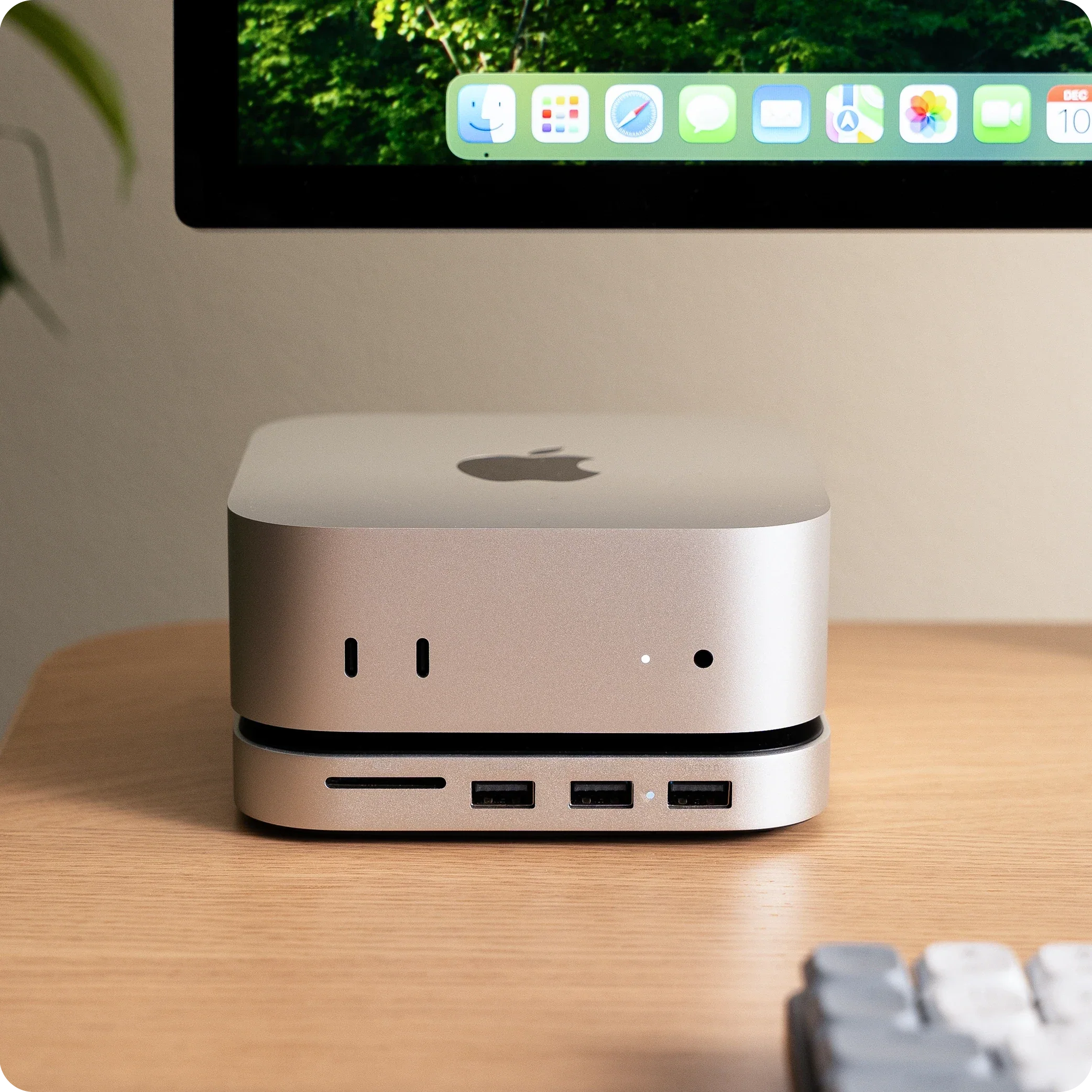 Hub para Mac mini (M4) con caja para disco SSD NVMe de Satechi - Image 4