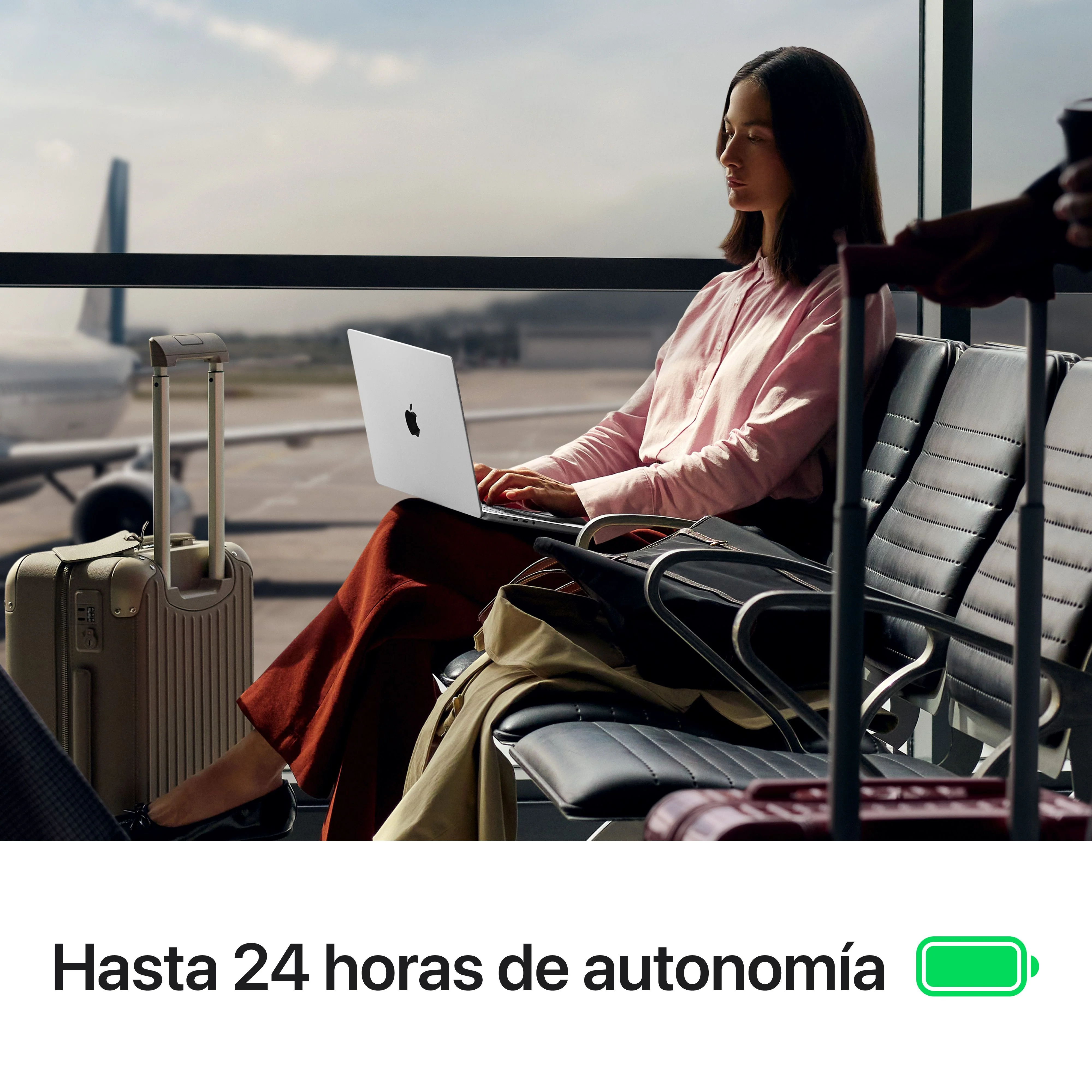 MacBook Pro de 14 pulgadas: Chip M5 de Apple con CPU de 10 núcleos y GPU de 10 núcleos, 1 TB SSD - Plata - Image 5