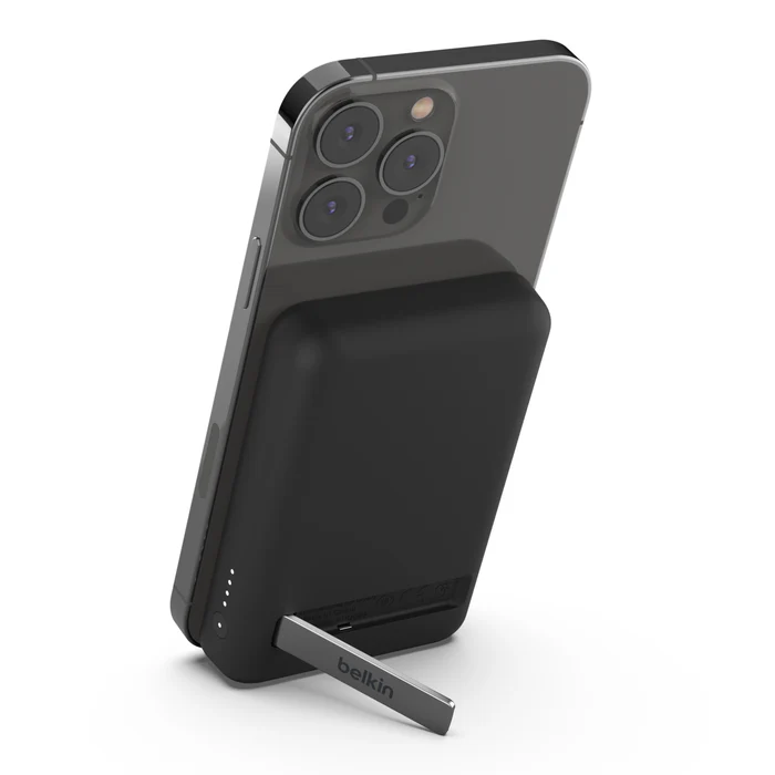 Batería externa inalámbrica y magnética con soporte 5.000 mAh BoostCharge de Belkin - Negro