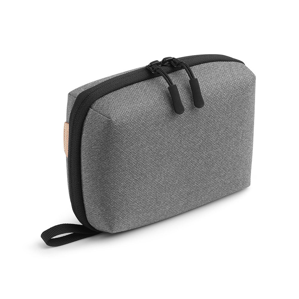 Neceser de viaje con kit de carga de INTECAT - Gris - Image 3